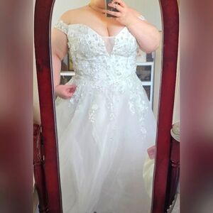 Wedding Dress - 3D Flowers, Sparkle, Pearls